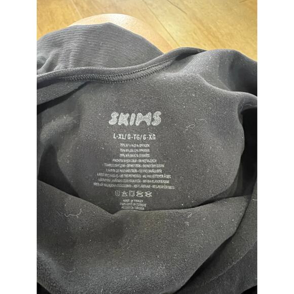 SKIMS Midthigh Bodysuit - Picture 4 of 4